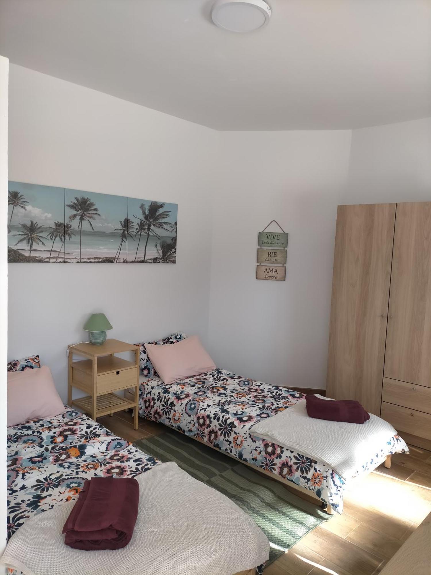 Casa Plaza San Nicolas De Bari Sardina 외부 사진